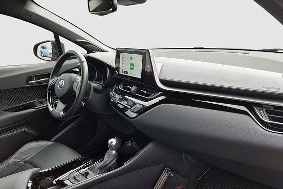 Toyota C-HR 6 of 11