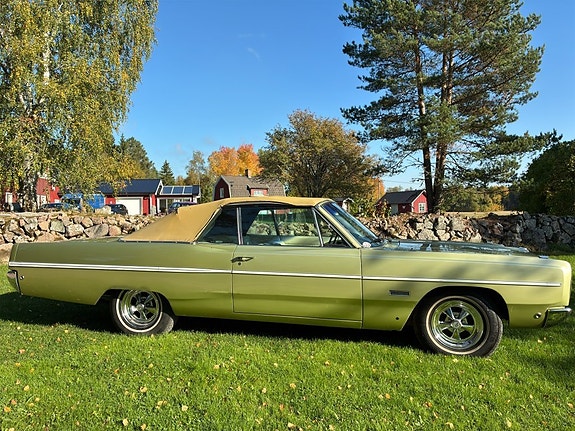Plymouth Fury 4 of 19