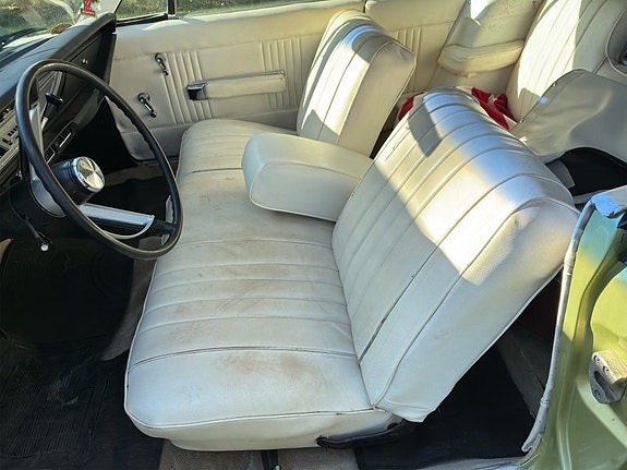 Plymouth Fury 13 of 19