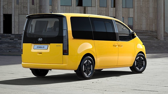 Hyundai Staria 3 of 8
