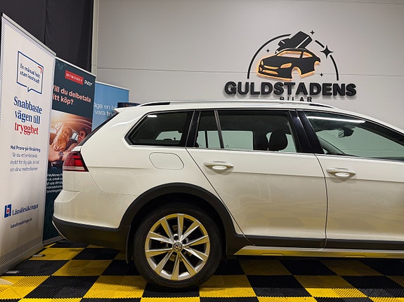 Volkswagen Golf Alltrack 4 of 30