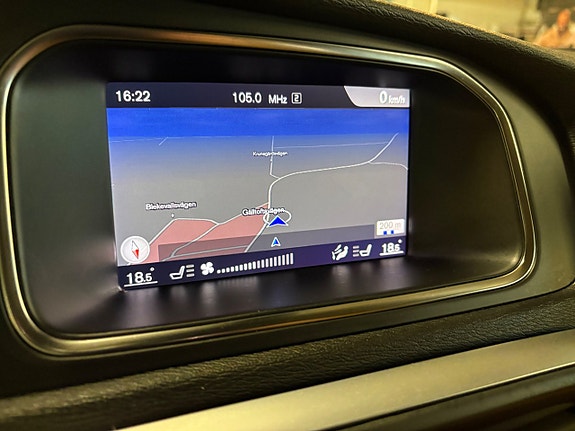 Volvo V40 Cross Country 7 of 8