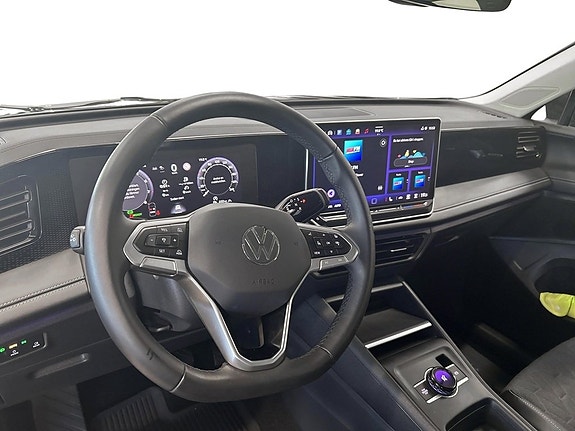 Volkswagen Tiguan 7 of 17
