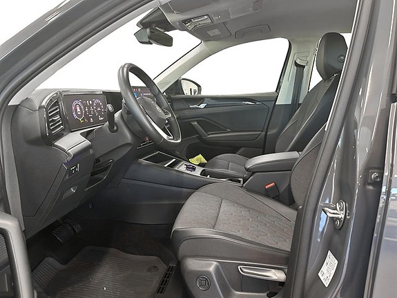 Volkswagen Tiguan 9 of 17