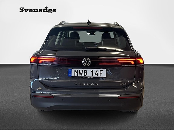Volkswagen Tiguan 8 of 17