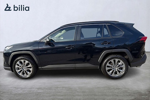 Toyota RAV4 3 of 21