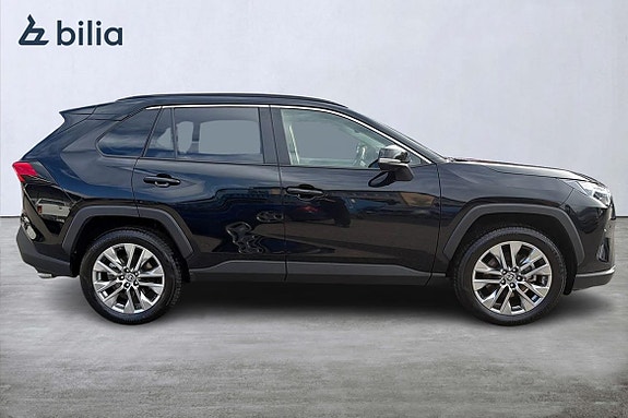 Toyota RAV4 18 of 21