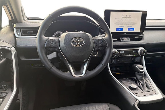 Toyota RAV4 11 of 21