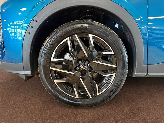 Peugeot 3008 8 of 17