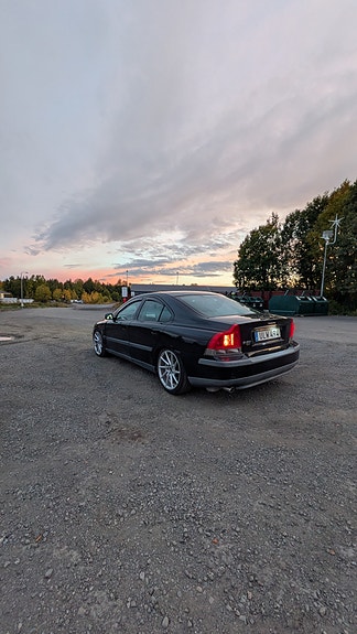 Volvo S60 3 of 3