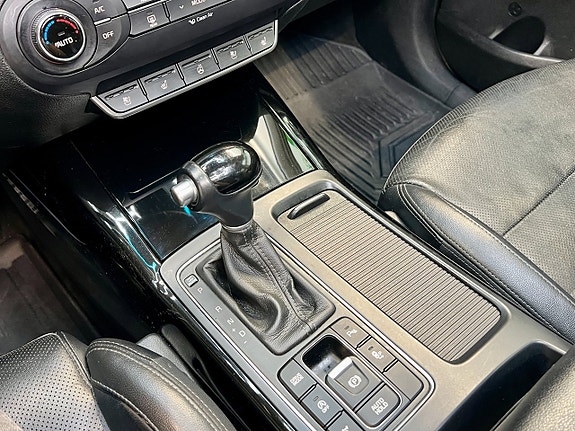 Kia Sorento 23 of 30
