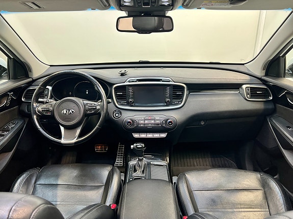 Kia Sorento 11 of 30