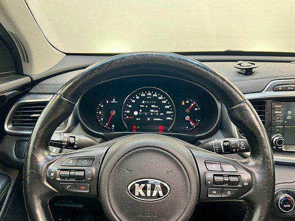 Kia Sorento 24 of 30