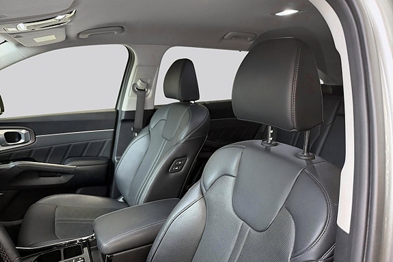 Kia Sorento 9 of 14