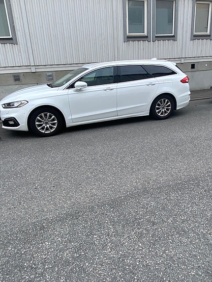 Ford Mondeo 14 of 15