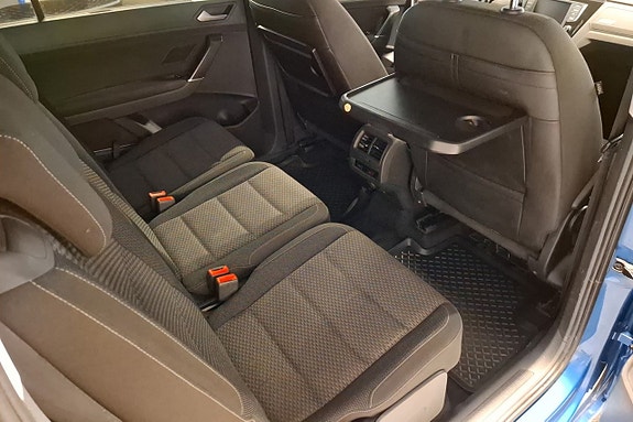Volkswagen Touran 11 of 23