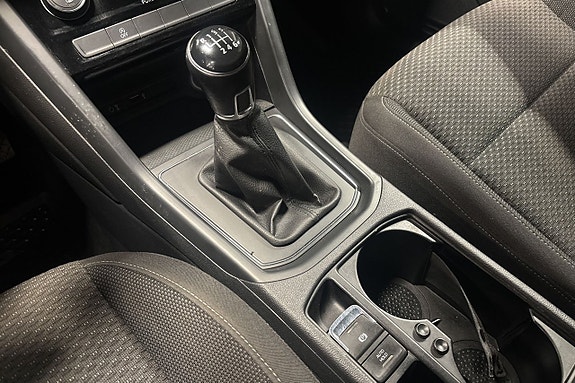 Volkswagen Touran 12 of 23