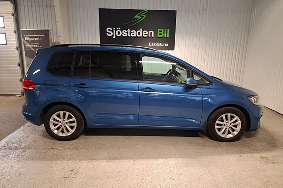 Volkswagen Touran 5 of 23