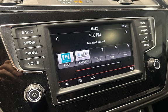 Volkswagen Touran 14 of 23