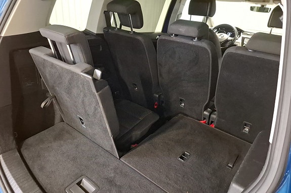 Volkswagen Touran 20 of 23