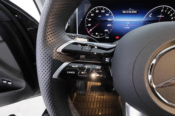 Mercedes-Benz C300 e 26 of 30