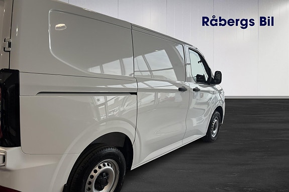 Ford Transit Custom 5 of 12