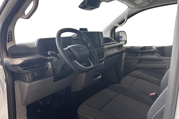 Ford Transit Custom 9 of 12