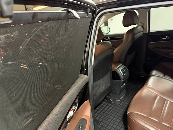 Kia Sorento 24 of 30