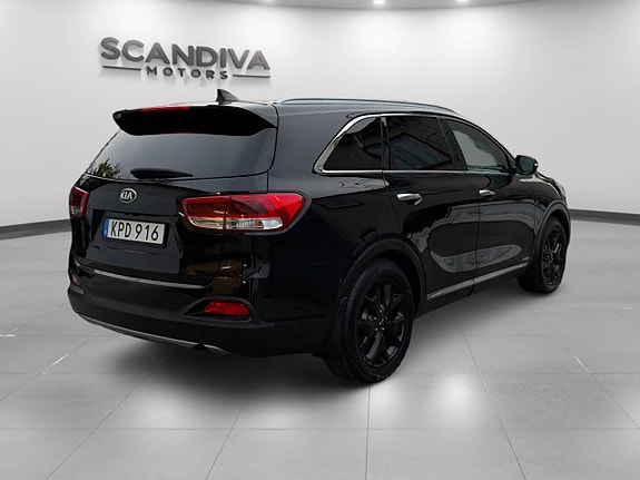 Kia Sorento 8 of 30