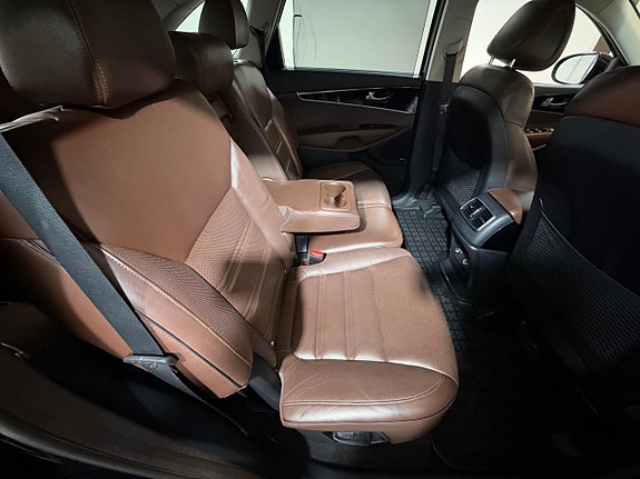Kia Sorento 20 of 30