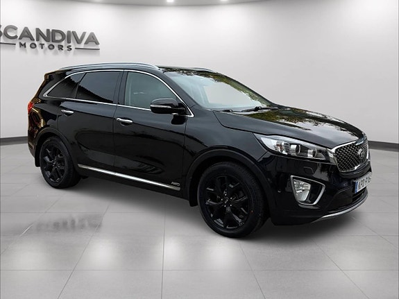Kia Sorento 2 of 30