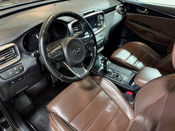Kia Sorento 19 of 30