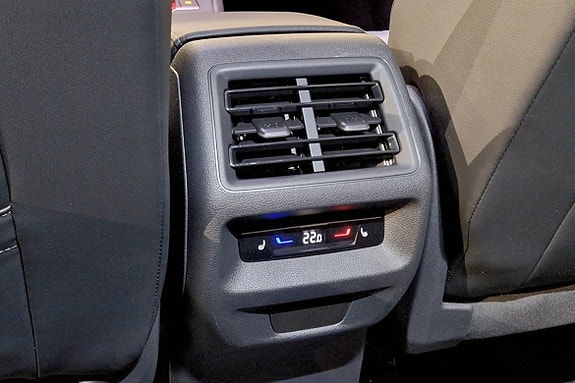 Volkswagen Tiguan 16 of 17