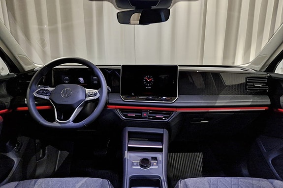 Volkswagen Tiguan 9 of 17