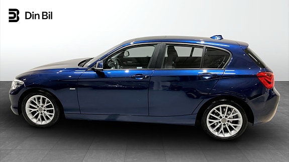 BMW 118i 2 of 12