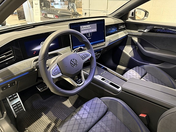 Volkswagen Passat 5 of 10