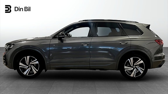 Volkswagen Touareg 2 of 12