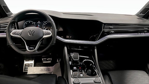 Volkswagen Touareg 10 of 12