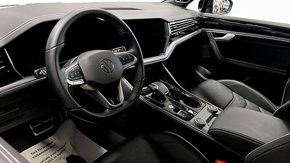 Volkswagen Touareg 7 of 12