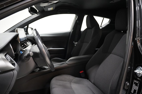 Toyota C-HR 7 of 18