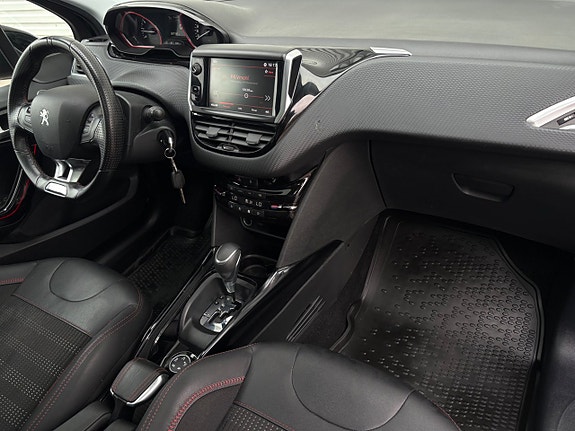 Peugeot 2008 14 of 19