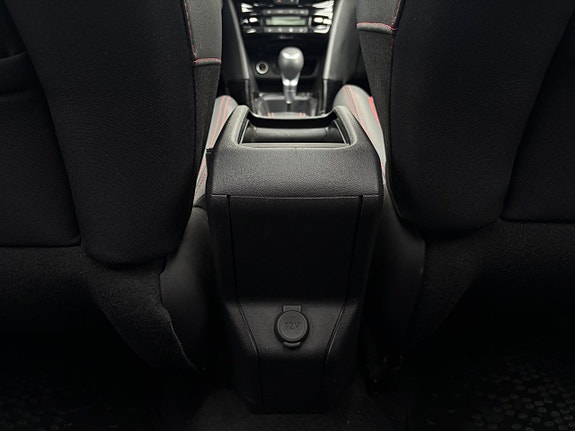 Peugeot 2008 19 of 19