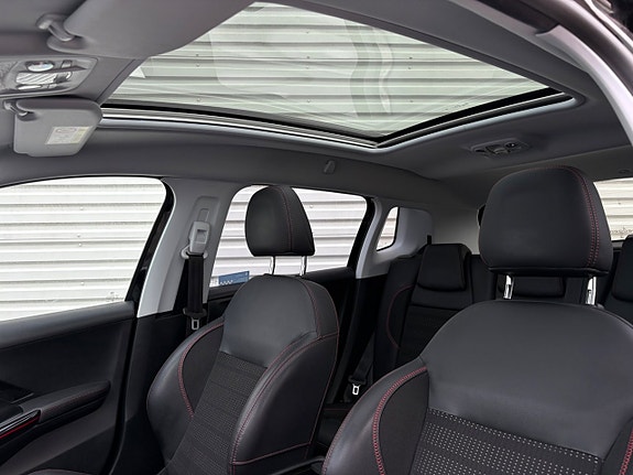Peugeot 2008 9 of 19
