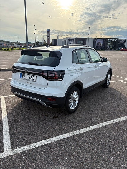 Volkswagen T-Cross 7 of 12