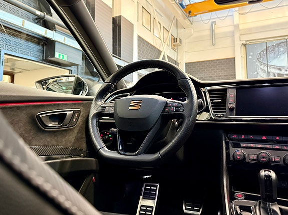 Seat Leon 6 of 7