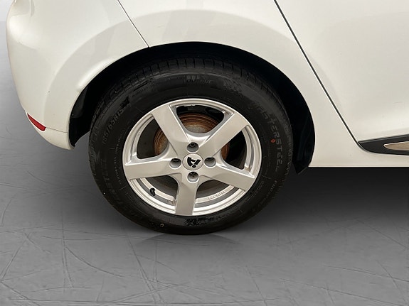 Renault Clio 29 of 30