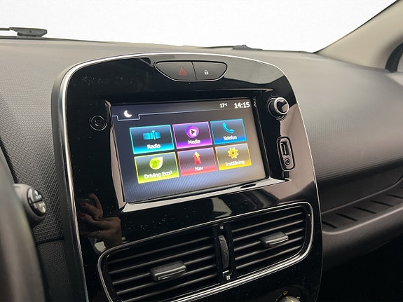 Renault Clio 20 of 30
