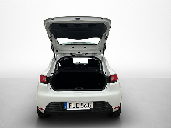 Renault Clio 26 of 30