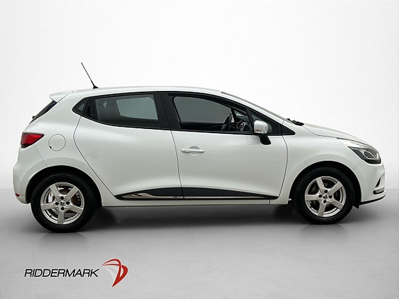 Renault Clio 9 of 30