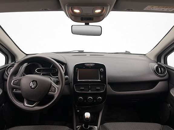 Renault Clio 12 of 30